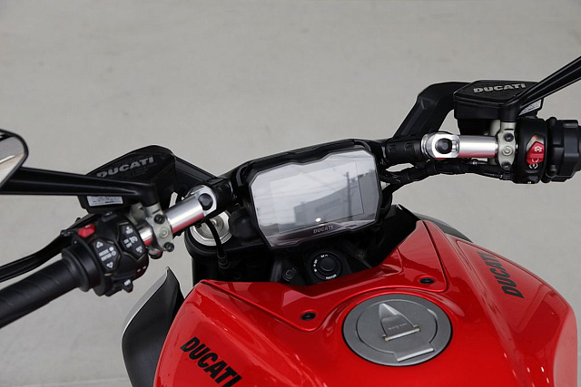 Руль Aella для Ducati Diavel V4