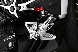 Комплект кастомных регулируемых подножек Aella для Ducati XDiavel