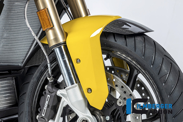 Переднее крыло окрашенного пластика ILMBERGER CARBON CG.KVO.040.1XR20