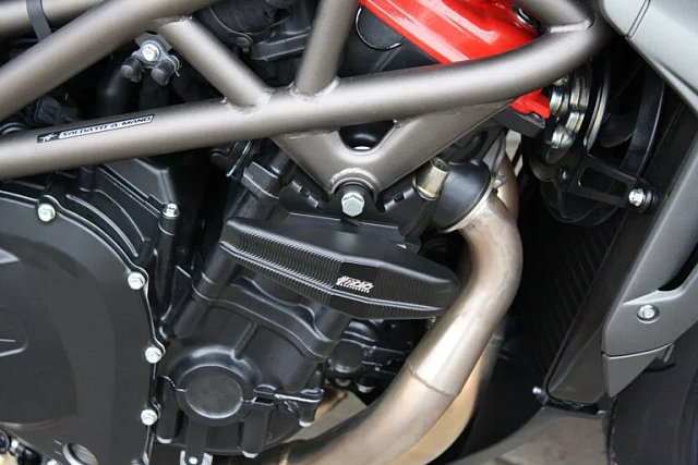 Слайдеры рамы мотоцикла продольные с черными кронштейнами GSG 150-50-25-M4-SH