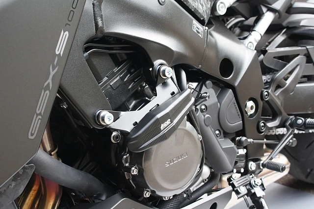 Слайдеры рамы мотоцикла продольные с черными кронштейнами GSG 1505025-S54