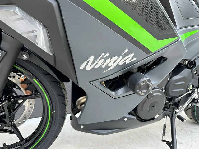 Слайдеры рамы мотоцикла с черными кронштейнами GSG 406024045-K72-DS-SH