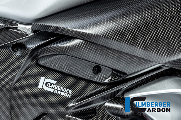 Воздуховод, правый ILMBERGER CARBON AKR.110.DI23M.K