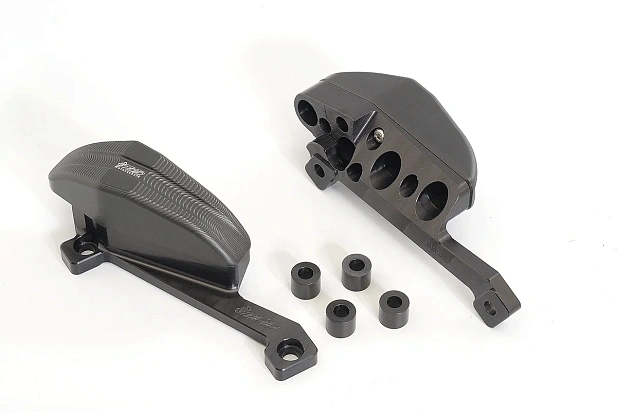 Слайдеры рамы мотоцикла продольные с черными кронштейнами GSG 1505040-A15A-SH