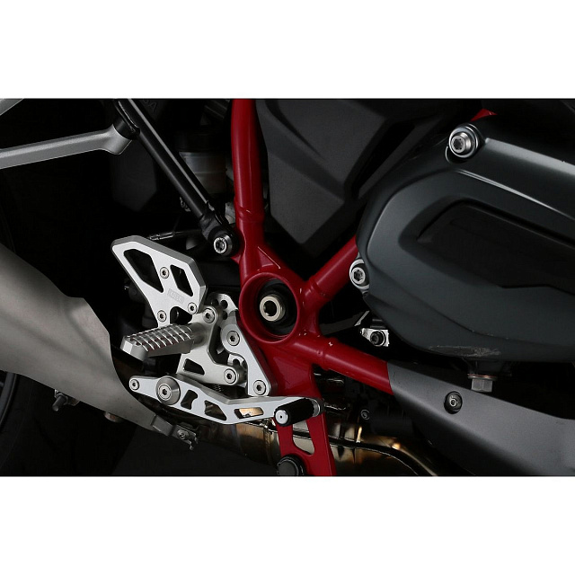 Комплект кастомных регулируемых подножек Aella для BMW R1200R/RS/R1250R/RS