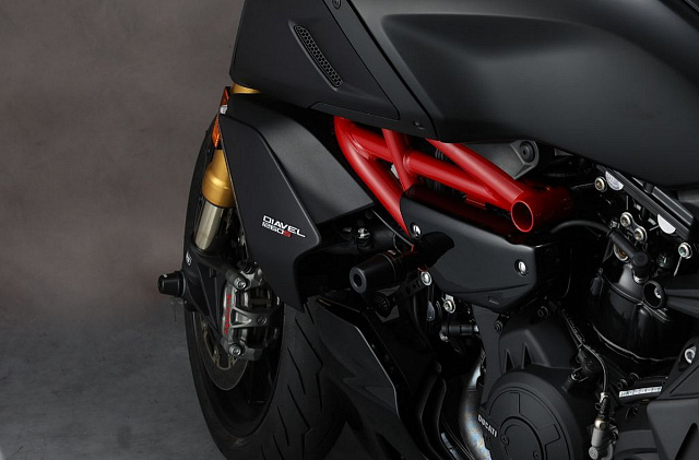 Слайдеры рамы Aella для мотоцикла Ducati Diavel 1260 / S